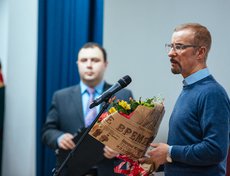 О выставке рассказал Виктор Бронштейн, коллекционер, основатель галереи.