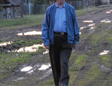 2009 год. Валентин Распутин во время экспедиции по Ангаре в зону затопления Богучанской ГЭС. Автор фото — Анатолий Бызов