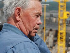 2009 год. Валентин Распутин во время экспедиции по Ангаре в зону затопления Богучанской ГЭС. Автор фото — Анатолий Бызов