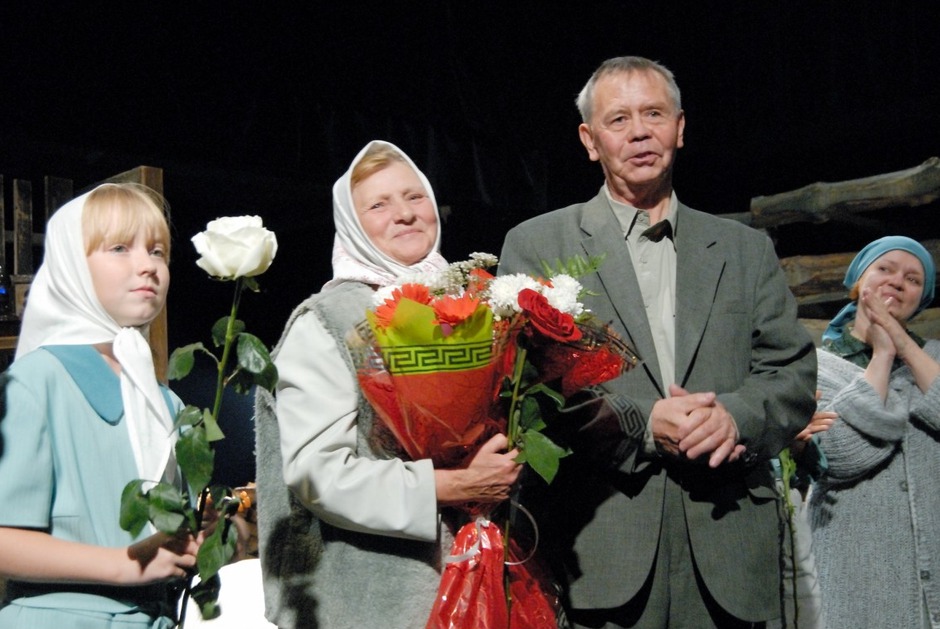 Апрель 2008 года. Валентин Распутин на премьере спектакля по повести «Последний срок». Фото из архива Иркутского академического драматического театра имени Н. П. Охлопкова