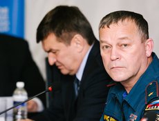 На заседании присутствовал председатель правительства Иркутской области Александр Битаров.