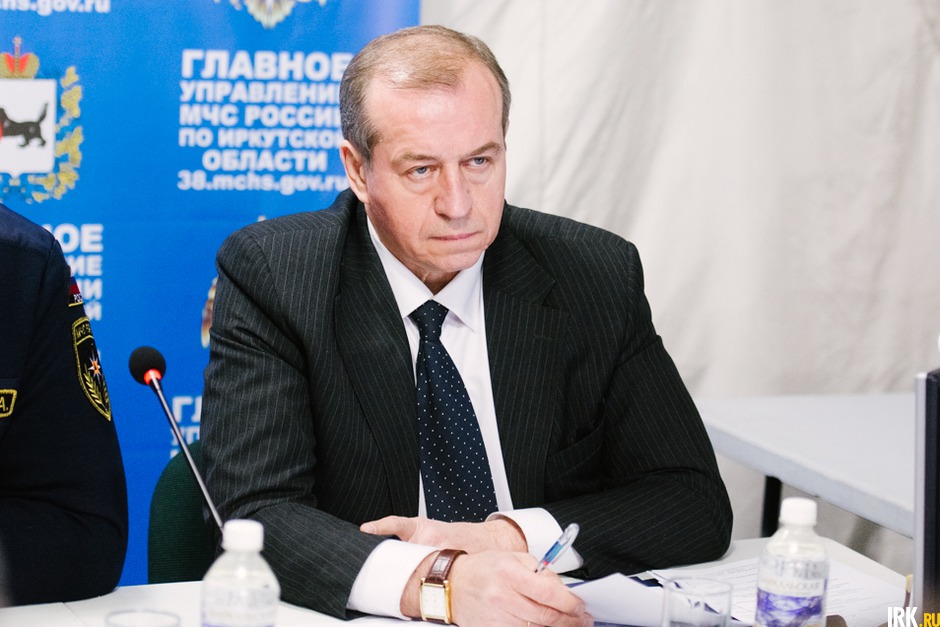 Губернатор Иркутской области Сергей Левченко доложил Владимиру Пучкову об успешном прохождении зимнего отопительного периода и о подготовке к пожароопасному периоду.