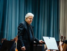 Илмар Лапиньш, главный дирижёр Губернаторского симфонического оркестра, заслуженный деятель искусств России.