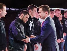 Мэр Иркутска Дмитрий Бердников приветствует участников турнира.