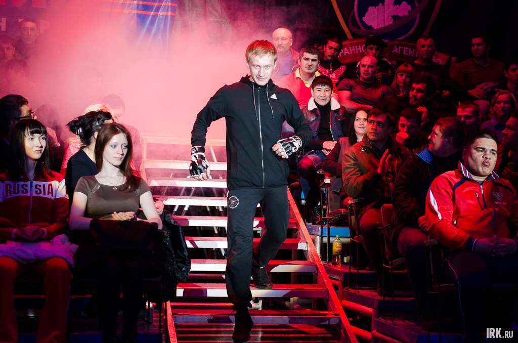 Следующие четыре боя провели участники второго сезона телевизионного шоу «Байкал Fighter» (Байкал файтер).