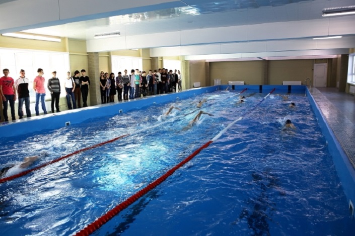 Спортивно-оздоровительный комплекс с бассейном открыли в поселке Молодежный