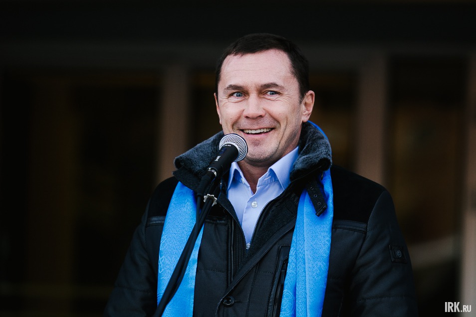 С праздником горожан  поздравил мэр Иркутска Дмитрий Бердников