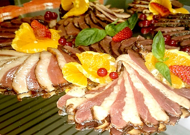 Подача блюд