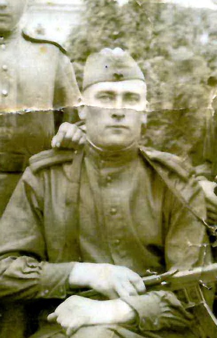 Василий Павлович Шаров (1914—1961 гг.), воевал под Москвой и на Дальнем Востоке. Фото прислала Наталья Зверева.