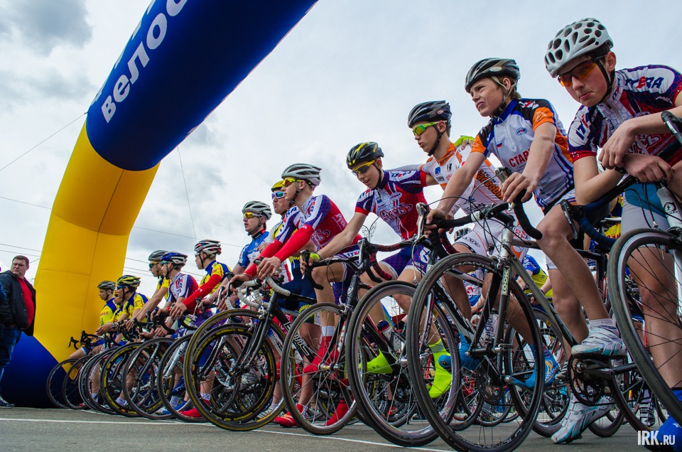 Впрочем, неполадка была устранена в течение считанных минут, и участники вышли на старт