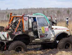 Экипаж «Гринго» на Suzuki Jimny сошли с трассы.