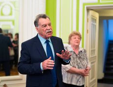 Анатолий Стрельцов, директор Иркутского академического театра имени Н. П. Охлопкова: «Нам хочется, чтобы люди понимали, что это не просто затопление деревни, о котором писал Распутин. Это затопление наших корней, нашей нравственности, нашей русской души».