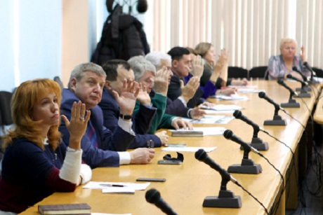 На заседании Учёного совета. Фото с сайта ИРНИТУ