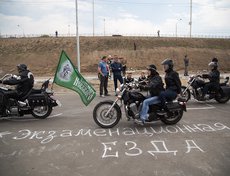 Байкерские классики. Желающие смогли пройти экзамен по управлению транспортным средством