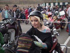 Считается, что мотоциклы — это только для мужчин. Побывав на празднике, можно было убедиться, что это совсем не так.