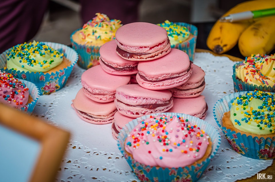 Блюда для своего заведения Мария выбирала, исходя из скорости их приготовления. «Хоть мы и открылись только полчаса назад, уже обслужили много людей. Не ожидали такого наплыва!», — говорит "Мария.
