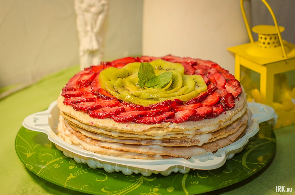 Невероятно аппетитный торт от Кати Кокиной. Ресторан «Пейпа крейн».