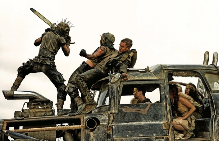 Кадр из фильма «Безумный Макс: Дорога ярости». Фото с сайта www.kinopoisk.ru