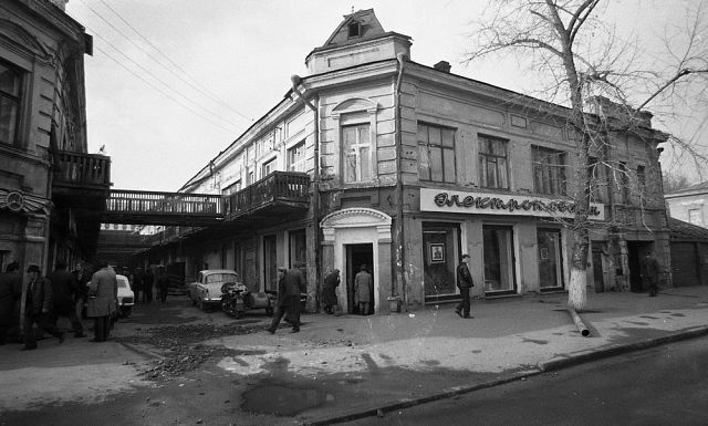 Магазин автозапчастей на улице Фурье — единственный в Иркутске вплоть до конца 80-х