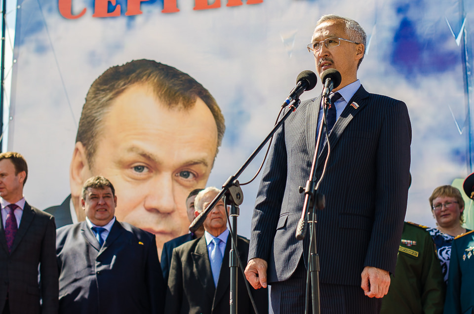 Мэр города Свирска, Владимир Орноев: «Мы сегодня вышли сюда добровольно, чтобы высказать своё волеизъявление: мы хотим развитую Иркутскую область, мы хотим процветания нашим территориям, мы хотим процветания нашему народу».