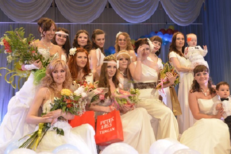 Участницы конкурса в 2013 году. Фото с сайта 38шалунов.рф