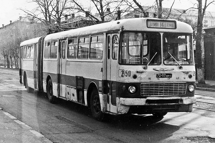 Ikarus-180
