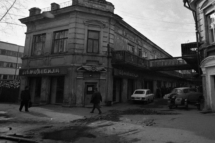 Магазин на улице Фурье