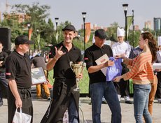 По итогам соревнования абсолютным чемпионом 2015 года стал ресторан Fuller’s («Фуллерс»).