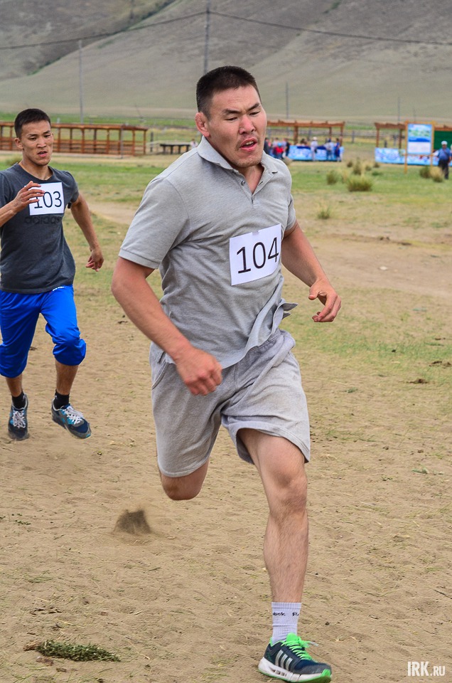 Самые быстрые приняли участие в забеге вокруг горы Ёрд.