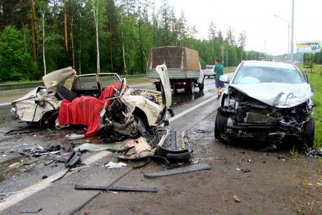 На месте аварии. Фото с сайта antonenkov.com