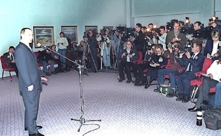 Встреча с журналистами. Фото с сайта kremlin.ru
