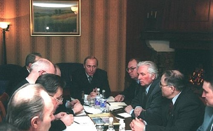 Встреча с учеными в резиденции Ангарский Хутор. Фото с сайта kremlin.ru