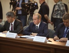 Олег Боровский обратился к президенту с просьбой ускорить процесс присвоения Саянску статуса территории опережающего развития. Фото с сайта irkobl.ru