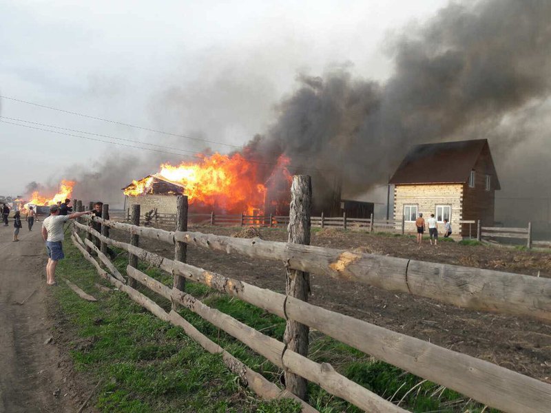 Погода грановщина иркутский. Грановщина Иркутский район пожар. Пожар в Грановщине пилорама. Урик Грановщина Иркутский район. Пожар в д Грановщина Иркутская область.