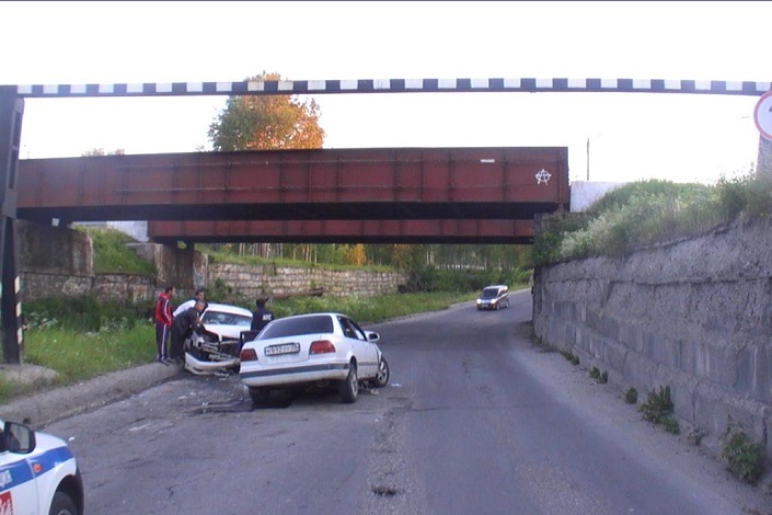 На месте аварии. Фото из группы ДТП 38RUS «ВКонтакте»
