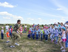 Помимо соревнований, для детей была организована развлекательная программа.