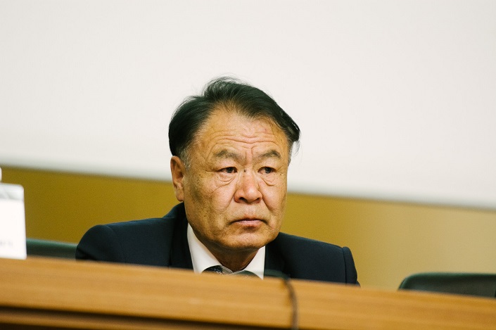 Генеральный секретарь национального комитета по водным ресурсам Монголии Ценд Бадрах