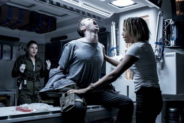 Кадр из фильма «Чужой: Завет». Фото с сайта www.kinopoisk.ru Кадр из фильма «Чужой: Завет». Фото с сайта www.kinopoisk.ru