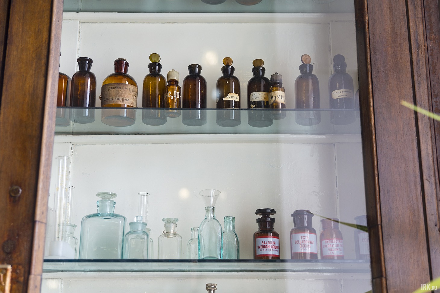 Сохранились в аптеке и старинные инструменты