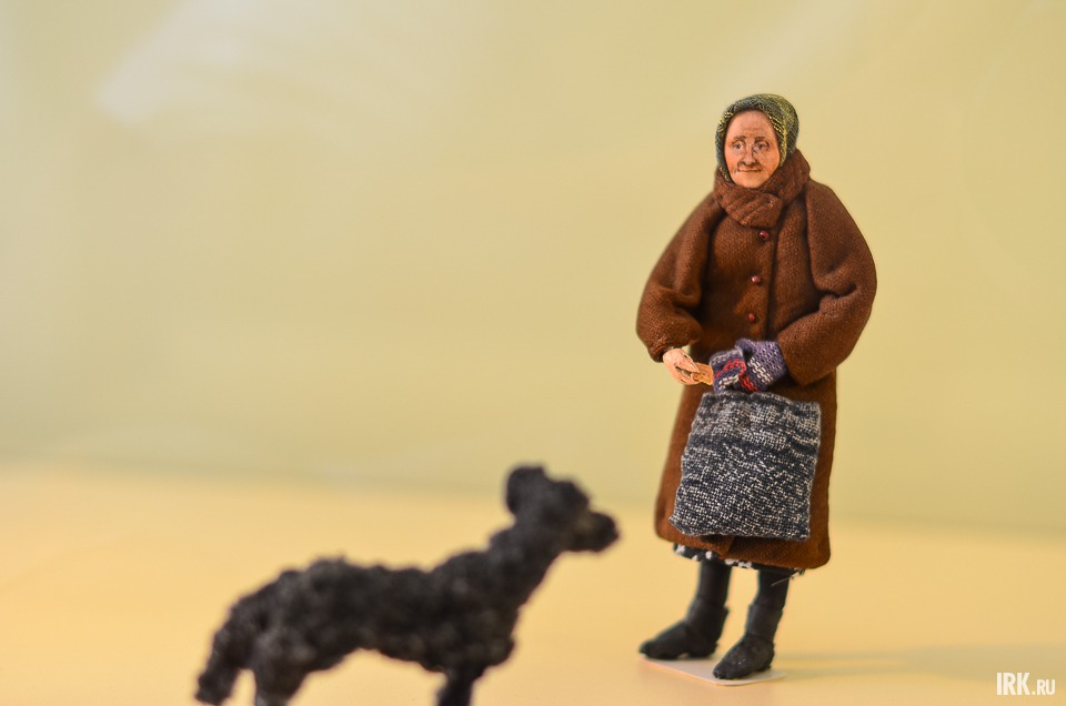 Композиция «Дорогие мои старики. У магазина».