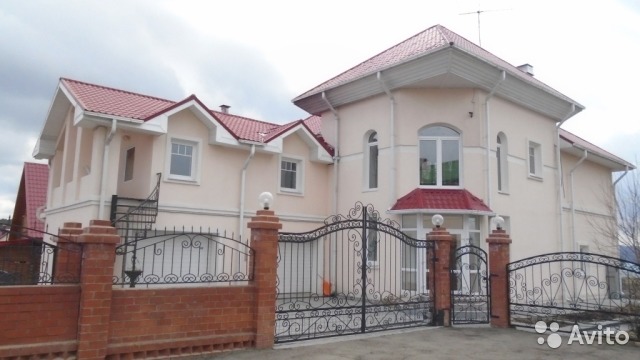 Дом в селе Бурдаковка на улице Песчаной