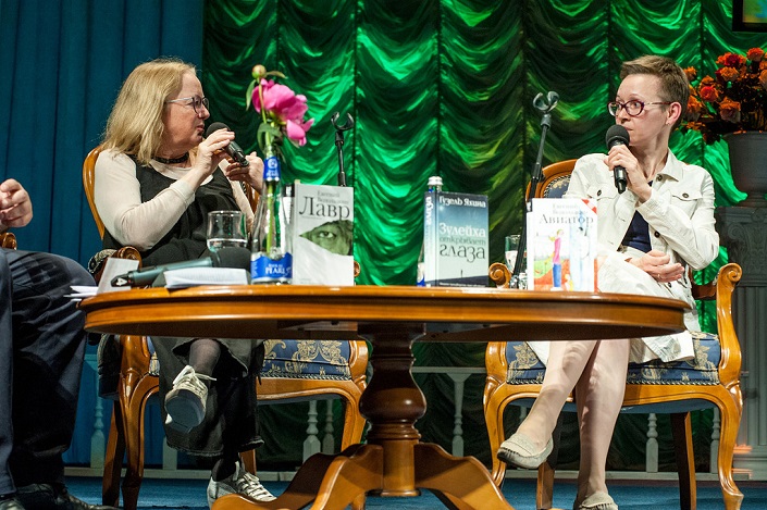 Елена Шубина и Гузель Яхина. Литературные вечера «Этим летом в Иркутске» — 2016 Елена Шубина и Гузель Яхина. Литературные вечера «Этим летом в Иркутске» — 2016