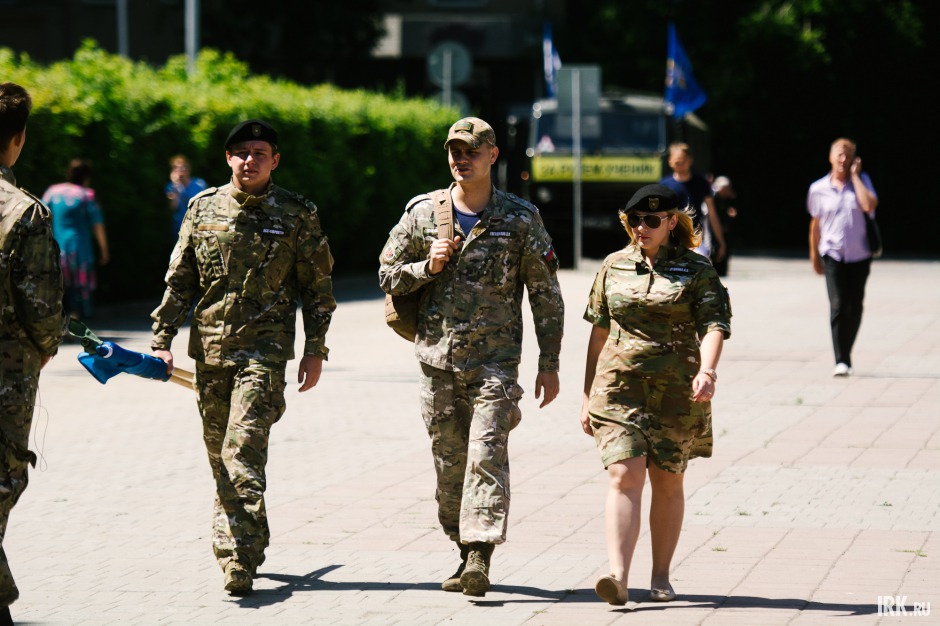 Участников международного комбинированного пробега «С востока на запад России» встретили в Иркутске.