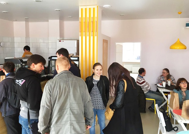 Гости на открытии в Солнечном