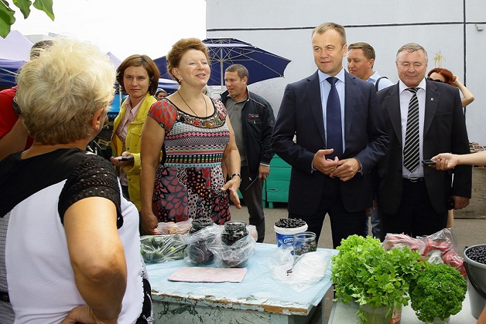Рабочая поездка с губернатором Сергеем Ерощенко в 2013 году. Фото правительства Иркутской области
