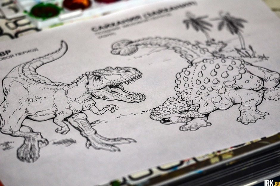 Для детей оборудовано место для раскрасок.