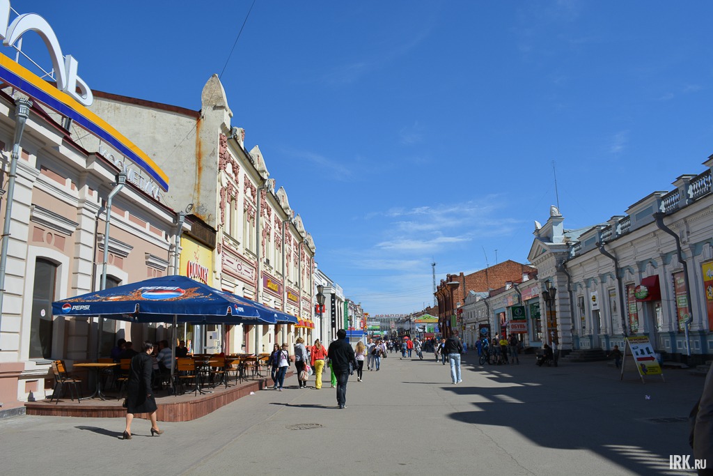 Улица Урицкого (Пестеревская). Изначально носила название 1-я Арсенальская. Здесь размещались деревянные дома с семьями военных. После пожара 1879 года возвели каменные здания. Свое современное название получила в 1920 году.