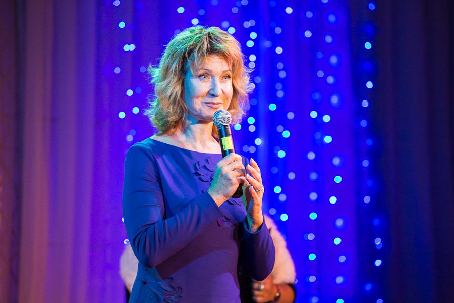 Людмила Тен, председатель Благотворительного фонда имени Юрия Тена, отметила, что цель аукциона — помочь детям, а не выгодно купить какую-то вещь, и каждый благотворитель это прекрасно понимает.