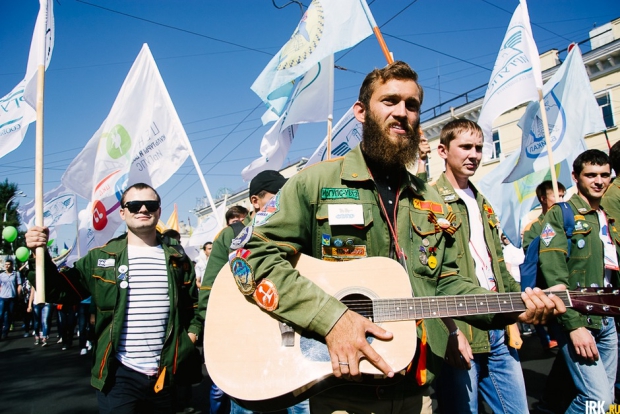 Участники Парада российского студенчества в Иркутске в 2016 году. Автор фото — Никита Пятков Участники Парада российского студенчества в Иркутске в 2016 году. Автор фото — Никита Пятков