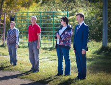 Посередине — Светлана Приймак, директор школы №24